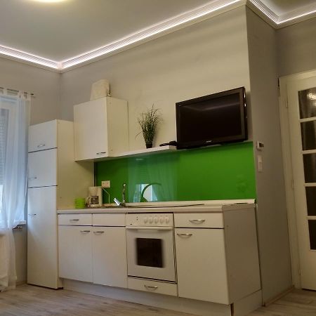 Anna Apartmanok Pécs Zewnętrze zdjęcie