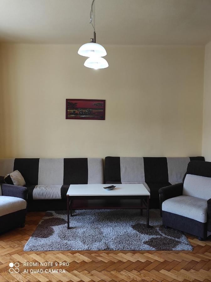 Anna Apartmanok Pécs Zewnętrze zdjęcie