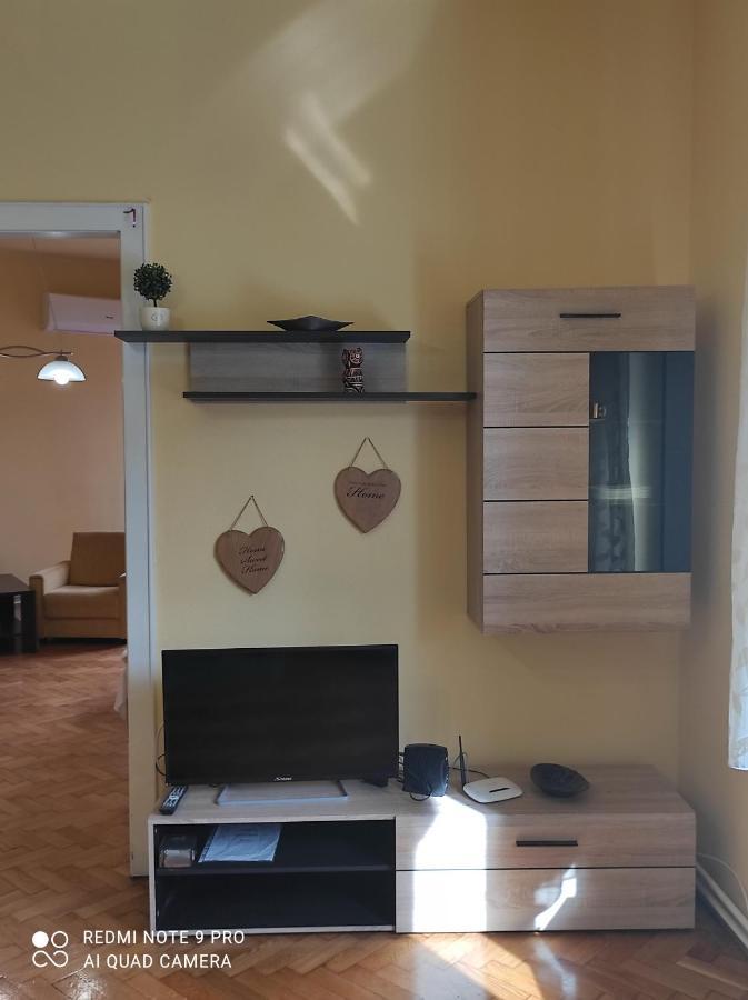 Anna Apartmanok Pécs Zewnętrze zdjęcie