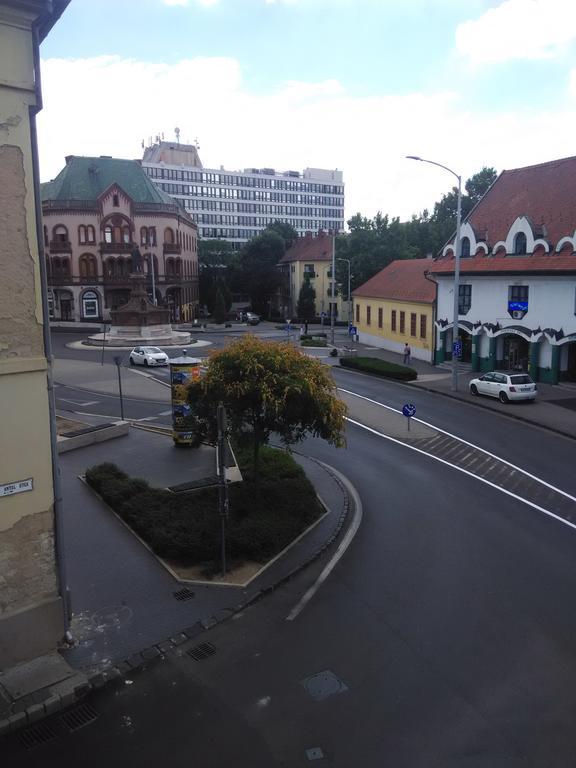 Anna Apartmanok Pécs Zewnętrze zdjęcie