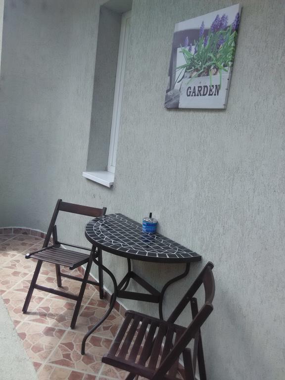 Anna Apartmanok Pécs Zewnętrze zdjęcie