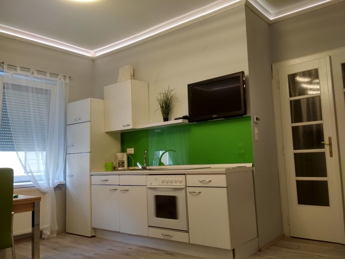Anna Apartmanok Pécs Zewnętrze zdjęcie